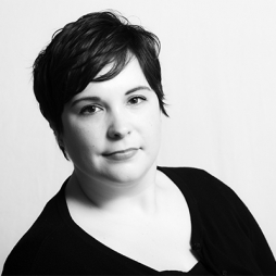 As Ankrom Moisan’s Brand Studio Lead (Art Director), Sara Van Dyke directs print, web, and large-scale projects across the North West.